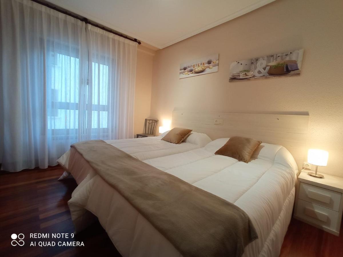 Pedroenea Apartamento Elizondo Apartment ภายนอก รูปภาพ