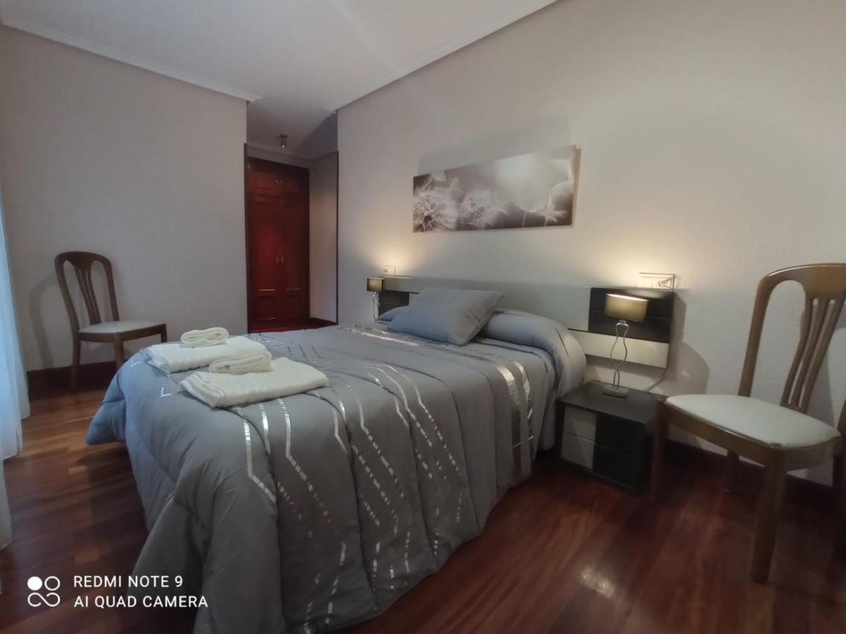 Pedroenea Apartamento Elizondo Apartment ภายนอก รูปภาพ