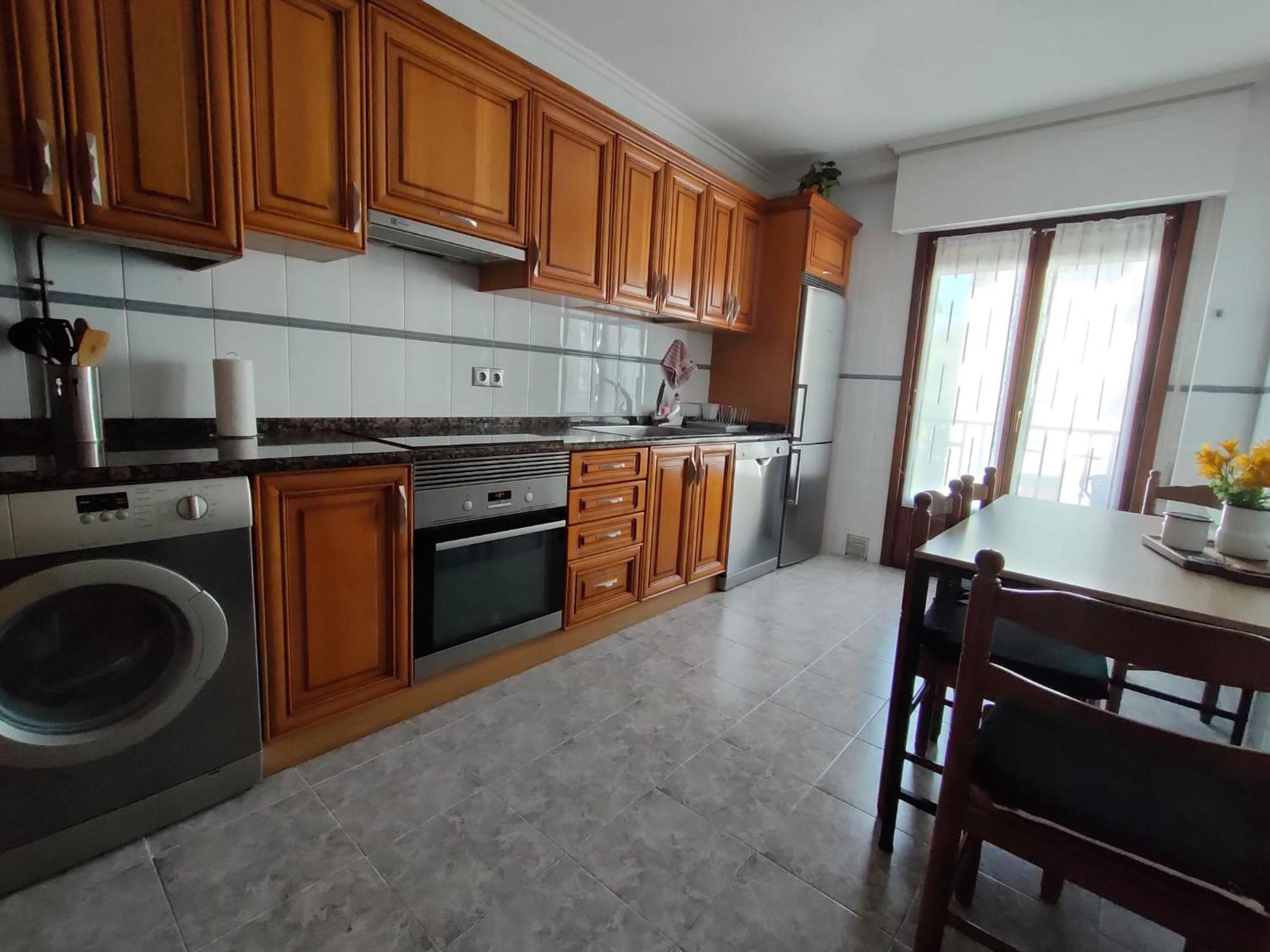 Pedroenea Apartamento Elizondo Apartment ภายนอก รูปภาพ